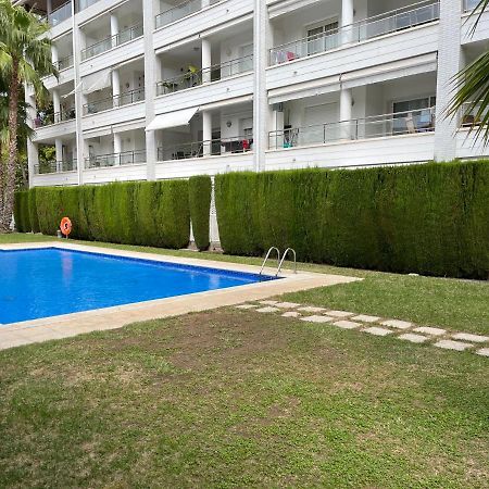 Amplio Apartamento Con Acceso Directo A Piscina Кастел Пладжа де Аро Екстериор снимка