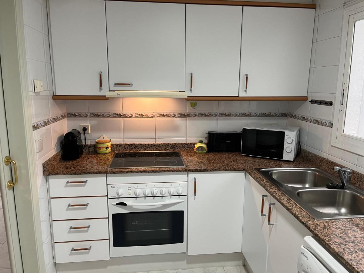 Amplio Apartamento Con Acceso Directo A Piscina Кастел Пладжа де Аро Екстериор снимка