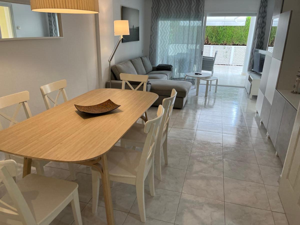 Amplio Apartamento Con Acceso Directo A Piscina Кастел Пладжа де Аро Екстериор снимка