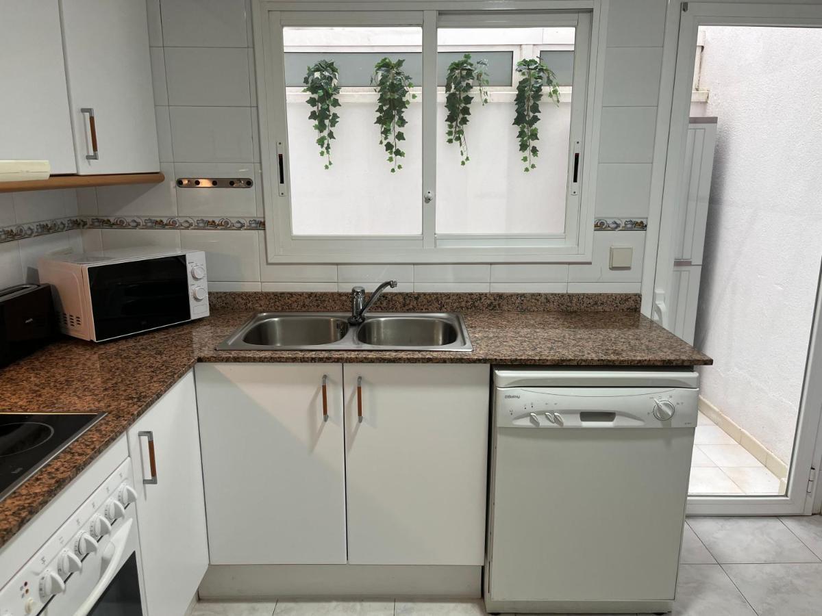 Amplio Apartamento Con Acceso Directo A Piscina Кастел Пладжа де Аро Екстериор снимка