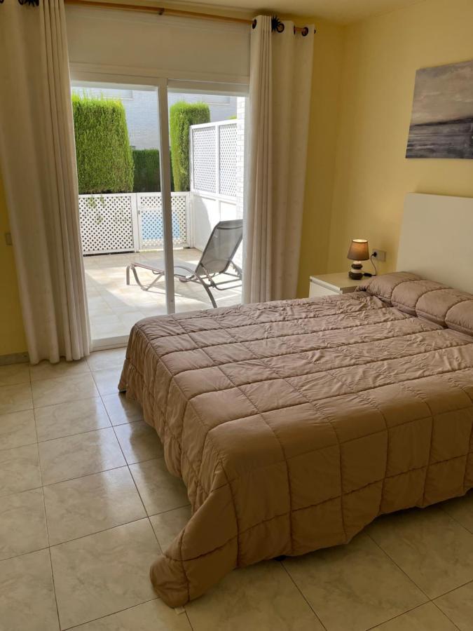 Amplio Apartamento Con Acceso Directo A Piscina Кастел Пладжа де Аро Екстериор снимка