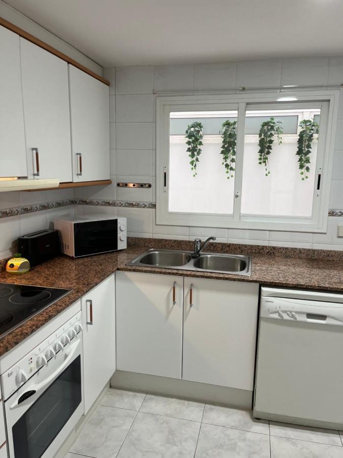 Amplio Apartamento Con Acceso Directo A Piscina Кастел Пладжа де Аро Екстериор снимка