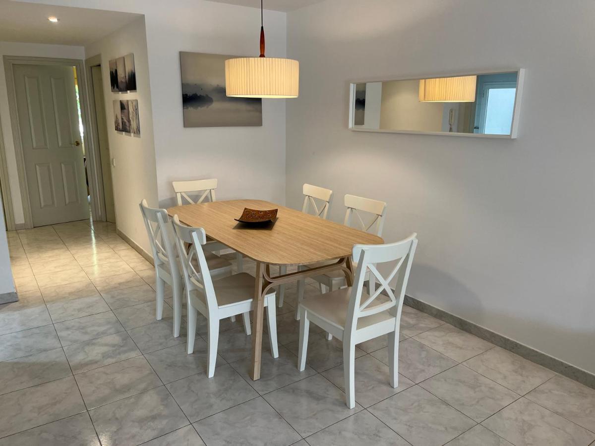 Amplio Apartamento Con Acceso Directo A Piscina Кастел Пладжа де Аро Екстериор снимка
