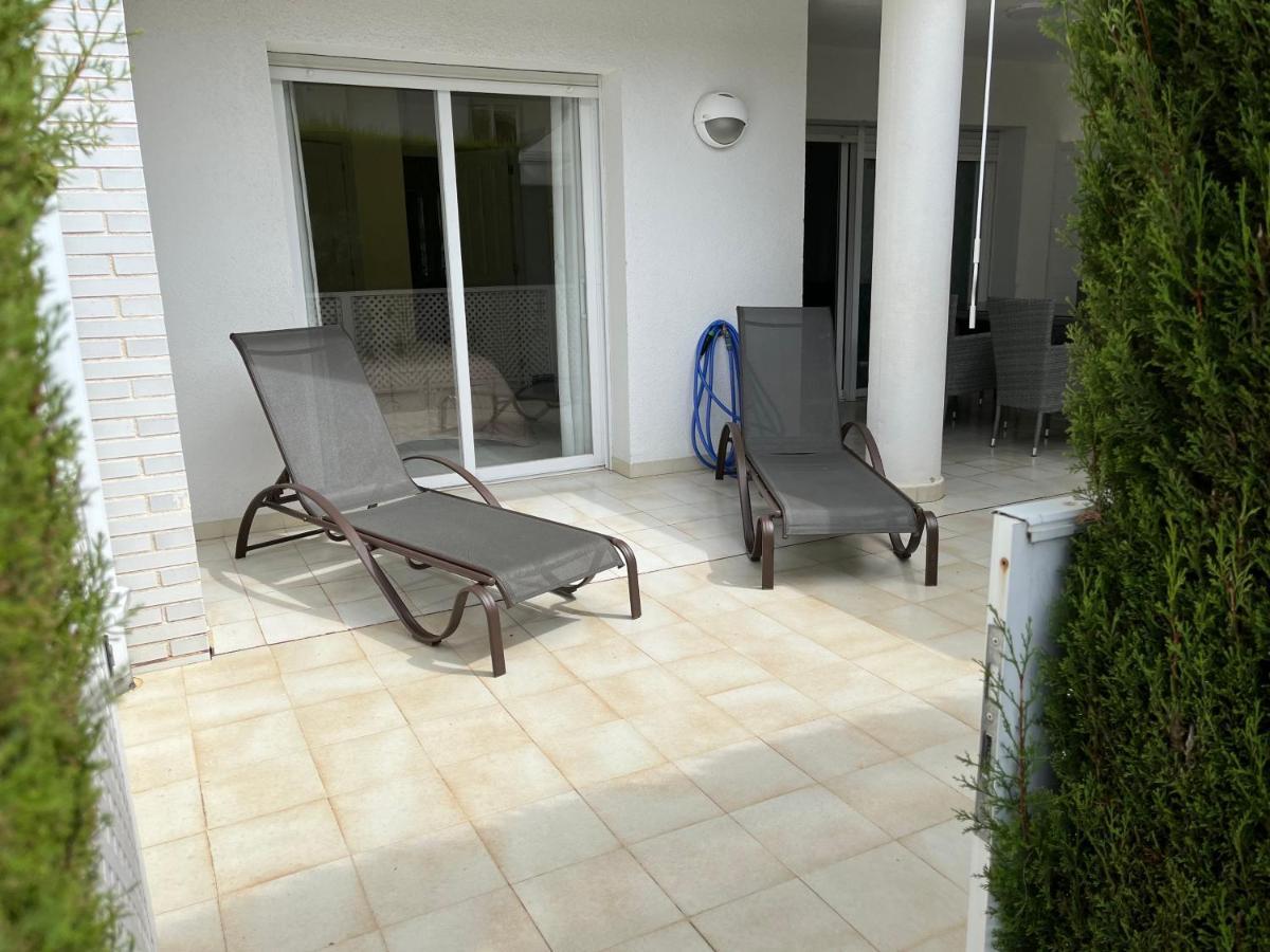 Amplio Apartamento Con Acceso Directo A Piscina Кастел Пладжа де Аро Екстериор снимка